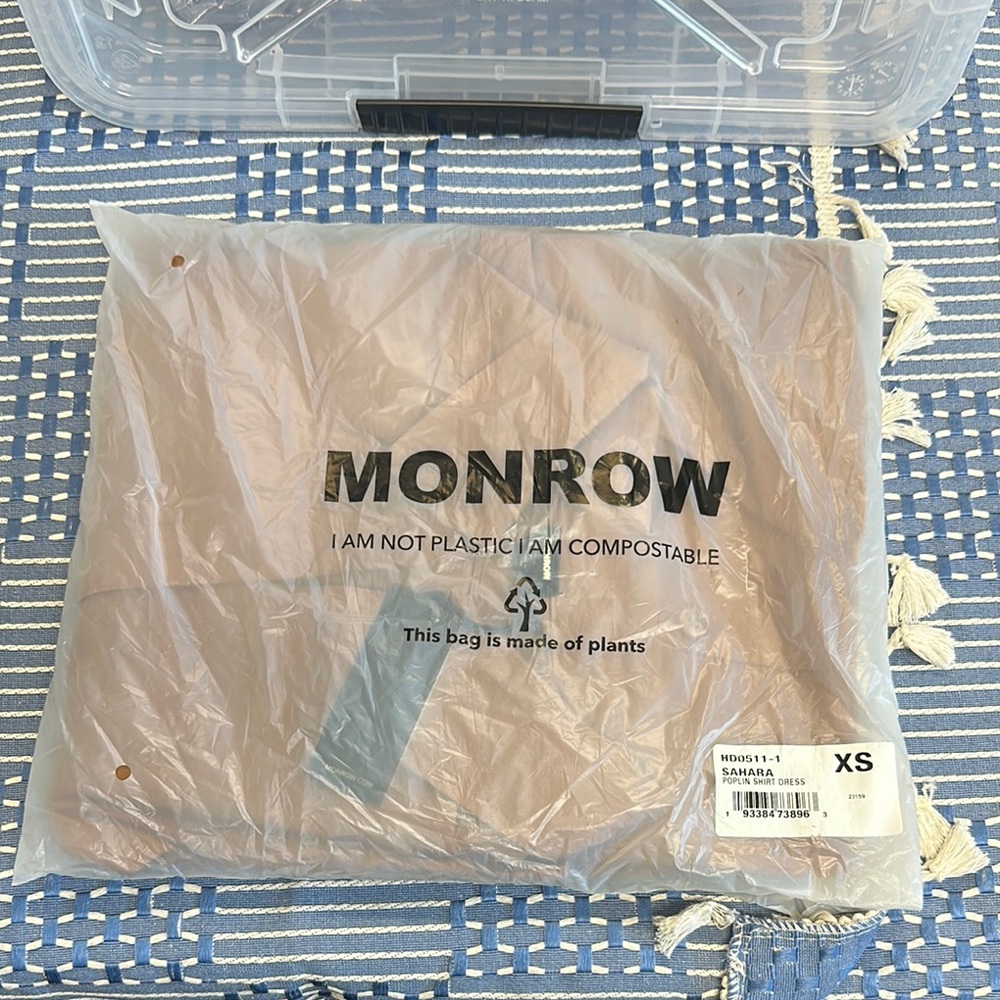Monrow Sahara Poplin Shirt Dress NWT - Picture 4 of 5
